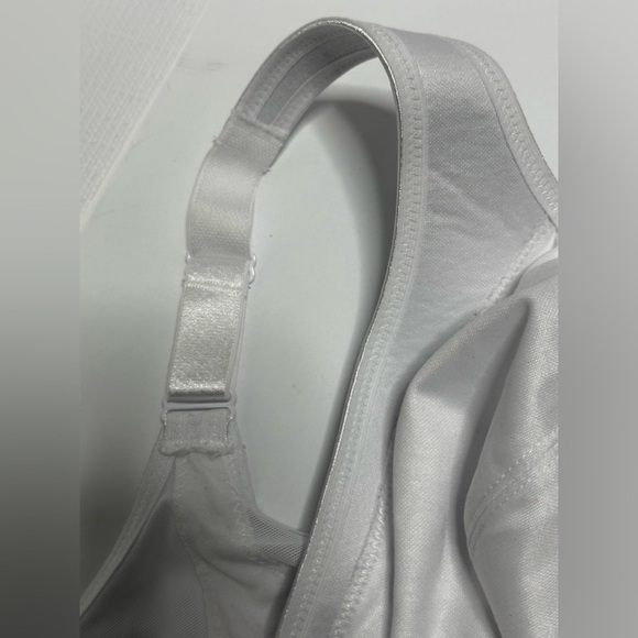 GLAMORISE 1265 MagicLift Front-Closure Posture Back Support Bra 46C White - Picture 6 of 12